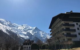 Chamonix: Appt 2P, 4 Pers, Terrasse, Parking, Proche Centre Et Telecabine - Fr-1-507-26